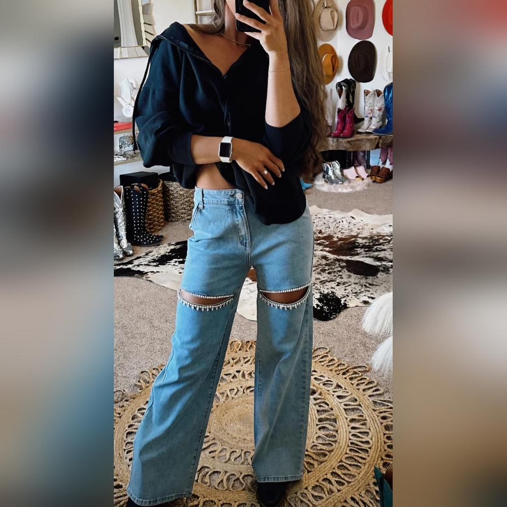 #59585 🛑S, L FABULOUS Cut Out Front Rhinestone Washed Denim Jeans - Picture 14 of 16